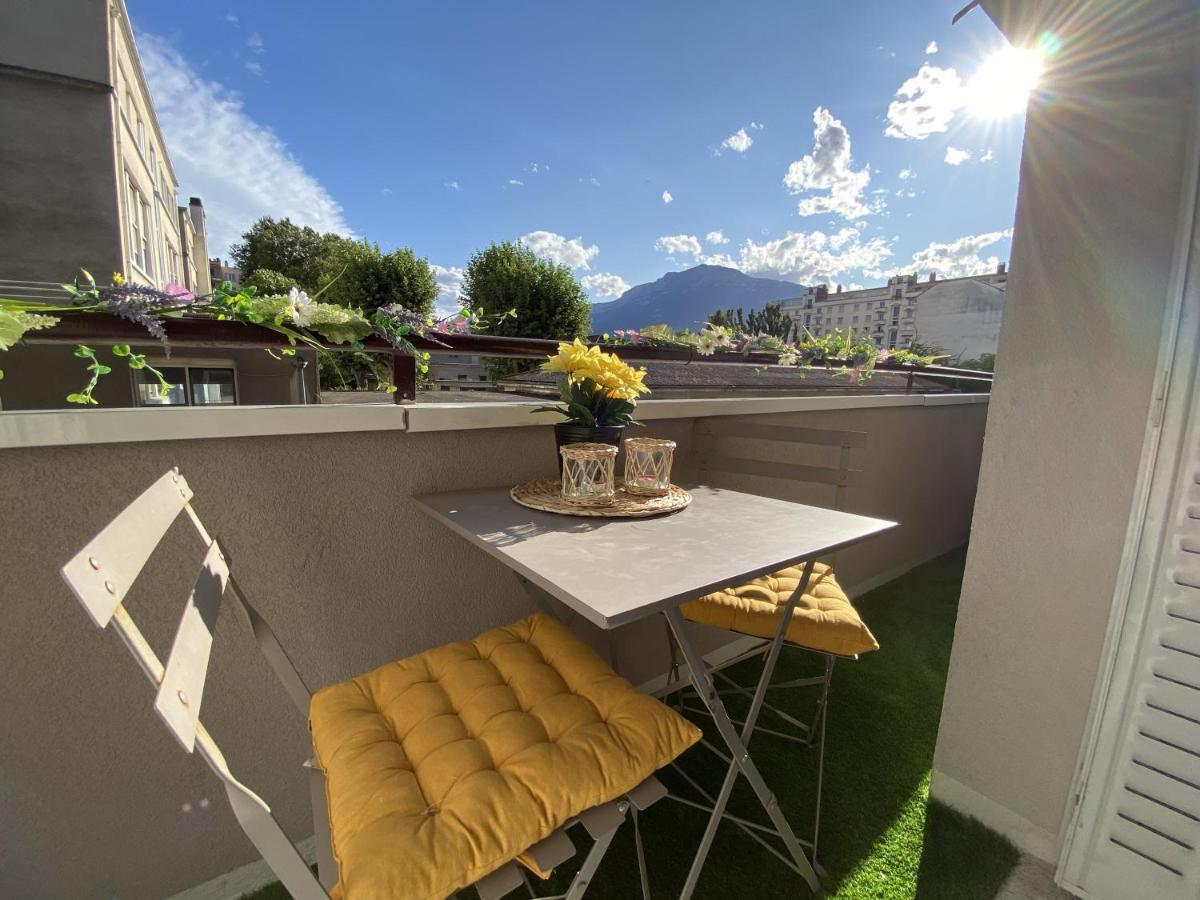 Le Bourget, Grand Appartement Proche Du Centre グルノーブル エクステリア 写真
